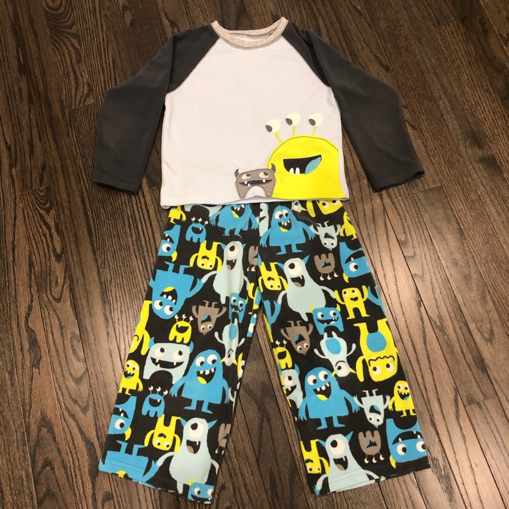 Boys 2 Piece Pajamas 4T